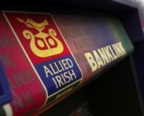 7 miliarde de euro ajutor pentru primele două mari bănci irlandeze