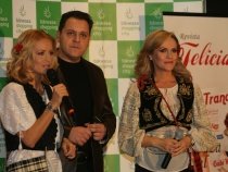 Vânzări record pentru cd-ul Trandafiri de la Moldova, al jurnalistelor Gabriela Firea şi Simona Gherghe