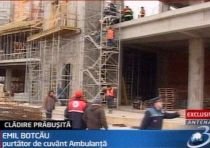 Oradea. Un mort şi 3 răniţi după ce etajul unui mall în construcţie s-a prăbuşit. VIDEO în exclusivitate