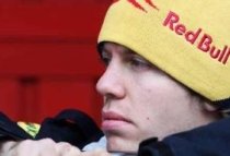 Ecclestone se oferă să îl ajute pe Vettel să ajungă la o echipă mare de Formula 1
