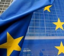 Comisia Europeană îl contrazice pe Boc: România este beneficiarul net al bugetului UE