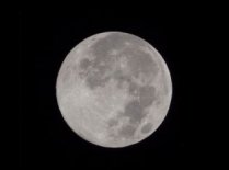 Prima sondă selenară a Chinei a ajuns pe Lună, duminică noapte
