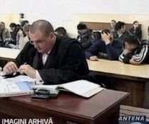 Tribunalul Militar a prelungit mandatul de arestare pentru şapte dintre suspecţii în jaful de la Ciorogârla