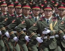 China creşte cheltuielile militare cu 15%, la 56 miliarde euro

