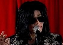 Michael Jackson revine pe scenă pentru ultima oară
