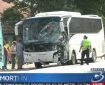 Bulgaria. Doi români şi patru bulgari au murit într-un accident în care a fost implicat un autocar cu turişti