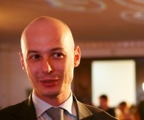 Bogdan Olteanu: În acest moment, nu îl bate nimeni pe Băsescu

