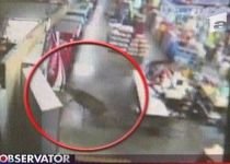 Cu căprioara la cumpărături. Trei animale au creat haos într-un supermarket (VIDEO)