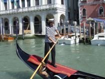 Finanţele italiene îi cercetează pe gondolierii veneţieni pentru evaziune

