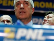 Liberalii moldoveni îl susţin pe Tăriceanu la preşedinţia partidului