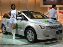 China dă 1,6 miliarde euro pentru maşinile electrice

