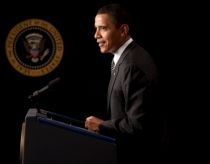 Obama încearcă să tempereze din scandalul AIG şi dă asigurări că SUA este pe drumul cel bun


