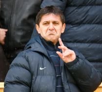 Lăcătuş: Dinamoviştii să se uite în curtea lor, în 2003 au pierdut şapte meciuri la rând
