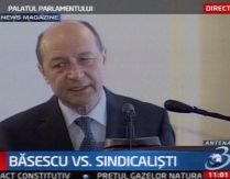 Băsescu îi critică pe funcţionarii publici: "Avem o problemă de calitate"