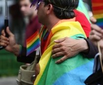 Suedia legalizează căsătoriile între persoanele de acelaşi sex