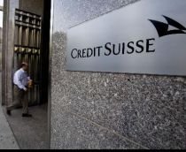 Credit Suisse a început să închidă conturile unor clienţi americani
