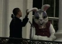 Barack Obama a participat la tradiţionala "cursă a ouălor de Paşte" (VIDEO)