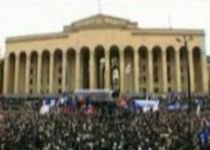 Protestele continuă în Georgia: Manifestanţii cer demisia preşedintelui Saakasvili 