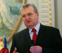 Vasile Puşcaş: Alegerile europene riscă să fie marcate de "euro-indiferentismul" populaţiei
