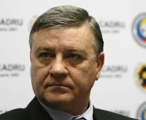 Mircea Sandu despre Gică Popescu la conferinţa oficială FRF: "N-o să iau sfaturi de la urmăriţi penal!" (VIDEO)