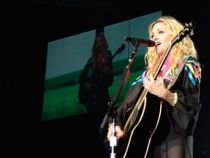 Madonna s-a accidentat la călărie din cauza unor paparazzi