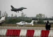 Câmpia Turzii. 500 de militari români şi americani participă la exerciţiul aviatic "Strike Lance 2009"