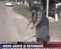 O bătrână a găsit o borsetă cu 5.000 de euro şi a înapoiat-o proprietarului (VIDEO)