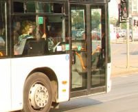 Autobuzele din Bucureşti îşi vor putea schimba singure culoarea semaforului 