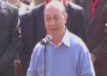 Traian Băsescu şi Mircea Geoană, discursuri în Ţara Oaşului: "Vom ieşi cu bine din criză" (VIDEO)