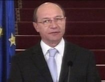 Băsescu nu s-a hotărât dacă mai candidează: "Prefer să îmi termin mandatul cu conştiinţa împăcată"