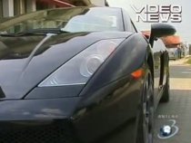 Cadou de criză, la români: Un Lamborghini Gallardo, la 18 ani (VIDEO)