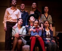Duminică are loc premiera piesei "5 minute miraculoase în Piatra Neamţ", la Teatrul Tineretului
