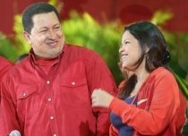 Idilă revoluţionară: Fiica lui Chavez se iubeşte cu nepotul fostului preşedinte chilian, Salvador Allende 

