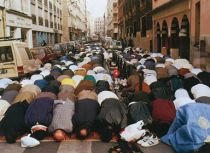 Studiu: Sărăcia şi şomajul alimentează tensiunile dintre musulmani şi Occident

