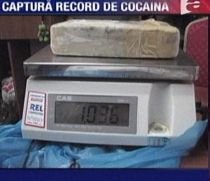 Captură de droguri la Constanţa. Vameşii au descoperit 209 kilograme de cocaină într-un container