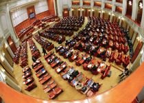 "Marea păcăleală": Moţiunea PNL-UDMR a picat în plenul reunit al Parlamentului (VIDEO)