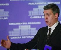 Zgonea: "PSD nu crede că Băsescu nu va candida, nu ne lăsăm păcăliţi"


