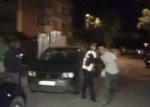 Iaşi. O echipă de jurnalişti a fost atacată chiar sub ochii poliţiştilor (VIDEO)
