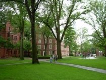 Tânărul care a ucis trei persoane la Universitatea Harvard s-a predat
