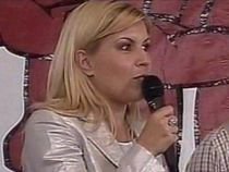 Elena Udrea a participat la Festivalul cârnaţilor de la Sfântu Gheorghe (VIDEO)