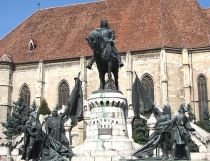 Cluj. UDMR a strâns semnături pentru inscripţionarea monumentelor istorice în limba maghiară