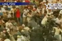 Bătaie pe stadion în Peru, între fanii lui Universitario şi poliţie (VIDEO)