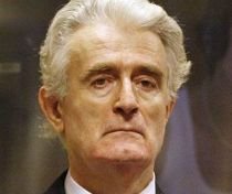 Un acord de imunitate cu SUA îl protejează pe Karadzic, susţin avocaţii

