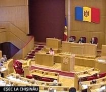 Alegeri anticipate în Republica Moldova. Parlamentul, dizolvat după eşecul în alegerea unui preşedinte 