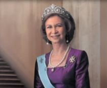 După ce a zburat cu low cost, Regina Sofia a Spaniei dă în judecată firma pentru că şi-a făcut reclamă pe seama ei