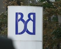 BVB îşi consultă acţionarii pentru stabilirea modalităţii de listare a Bursei