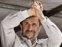 Mahmoud Ahmadinejad, reconfirmat în funcţia de preşedinte al Iranului