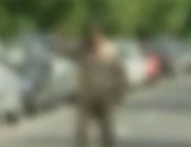 Un bărbat a intrat gol puşcă într-un liceu din Târgu Jiu, apoi a ajuns la psihiatru (VIDEO)