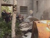 Bucureşti. Faţada unui bloc din Colentina a căzut (VIDEO)