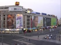 Bucureşti. Trafic rutier restricţionat în zona Pieţei Unirii, începând de luni